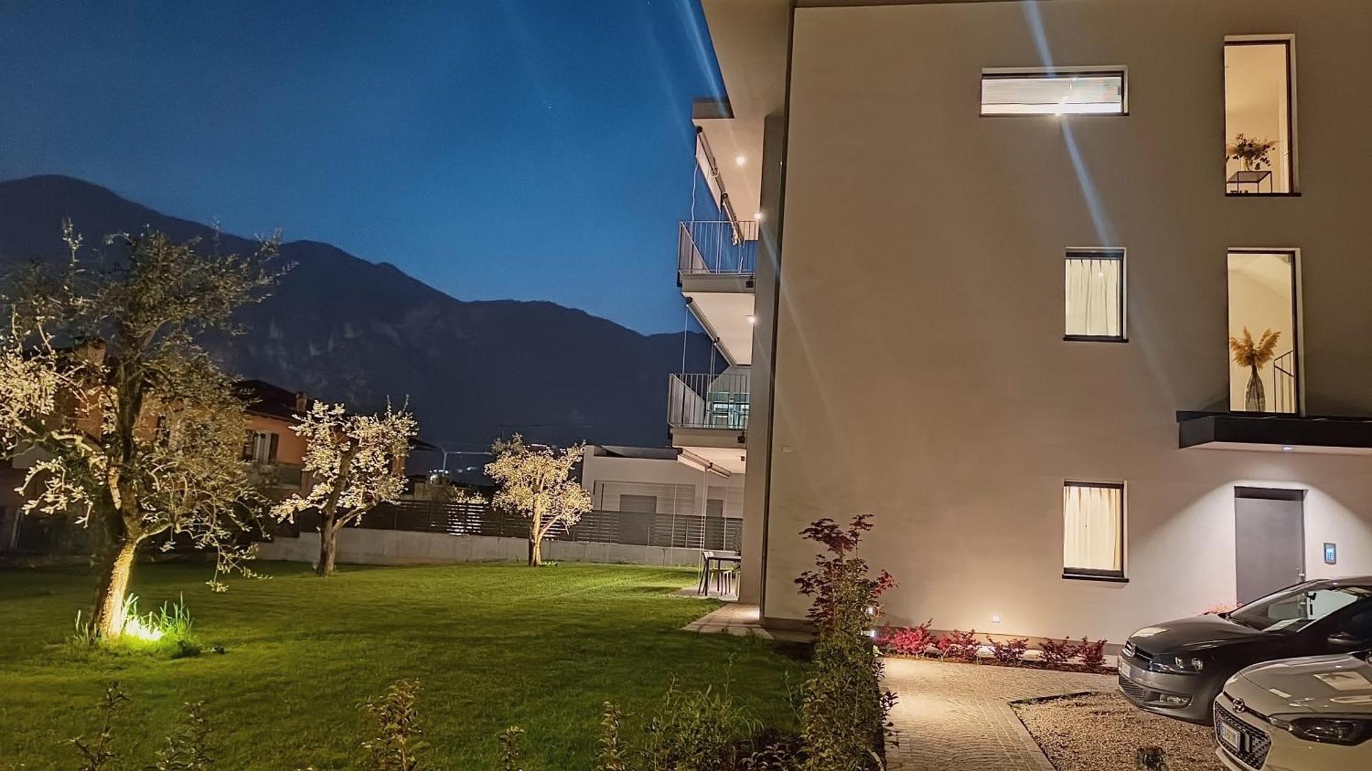Ferienwohnung Elvy Garda Living Garden Riva del Garda Exterior foto